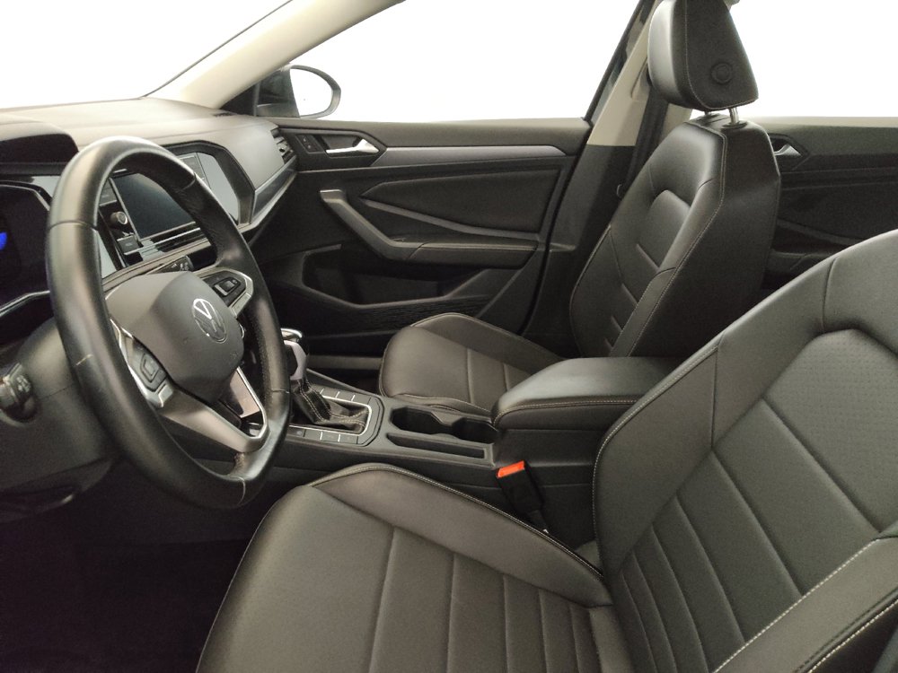 Used 2023 Volkswagen Jetta SE FWD image 17