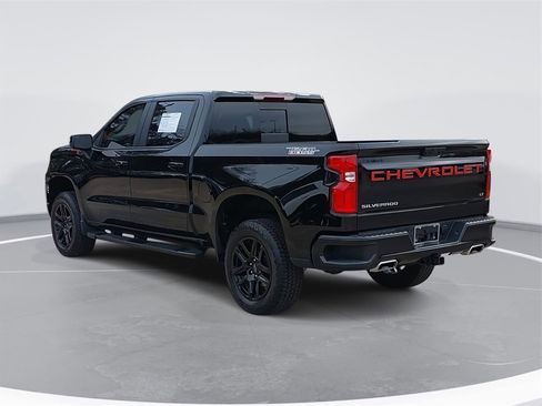 Used 2024 Chevrolet Silverado 1500 LT Trail Boss w/ Convenience Package II image 7