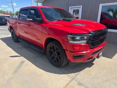 Used 2021 RAM 1500 Laramie AWD/4WD image 1