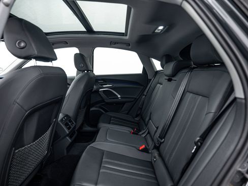 New 2025 Audi Q5 Premium Plus image 17