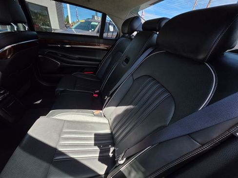 Used 2017 Genesis G90 3.3T Premium RWD image 10