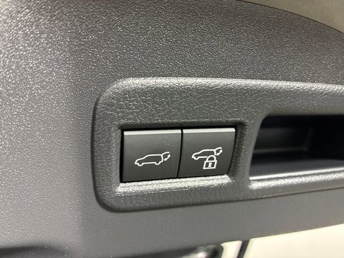 New 2026 Subaru Solterra Premium image 30