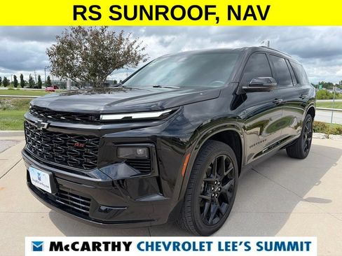 Used 2024 Chevrolet Traverse RS FWD image 4