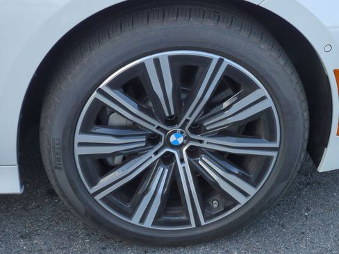 Used 2026 BMW 330i Sedan w/ Premium Package RWD image 13