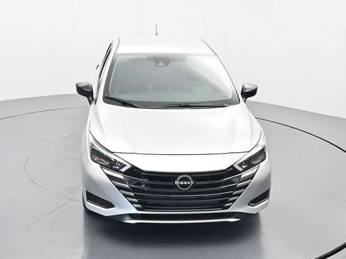 Used 2025 Nissan Versa S FWD image 29