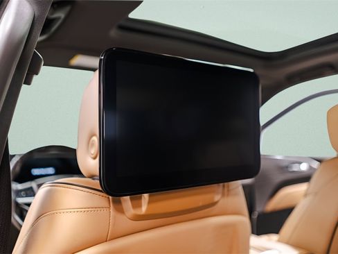 Used 2023 Cadillac Escalade ESV Sport image 34