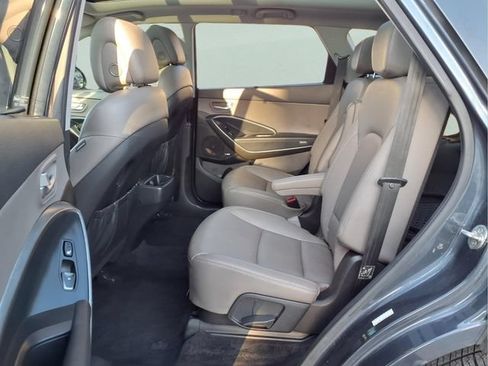 Used 2018 Hyundai Santa Fe Limited FWD image 17