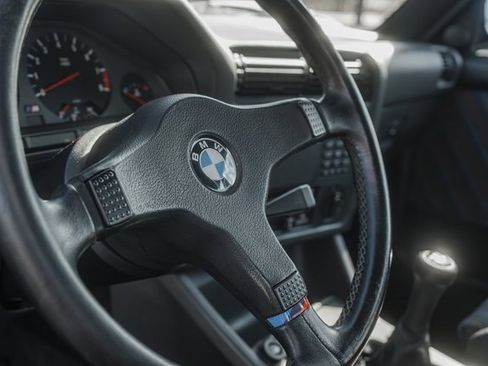 Used 1988 BMW M3 Coupe image 31