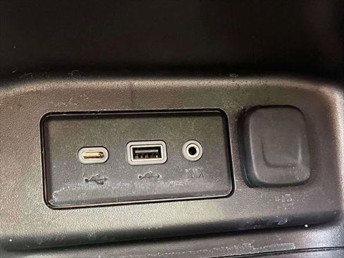 Used 2024 Chevrolet Equinox RS image 28