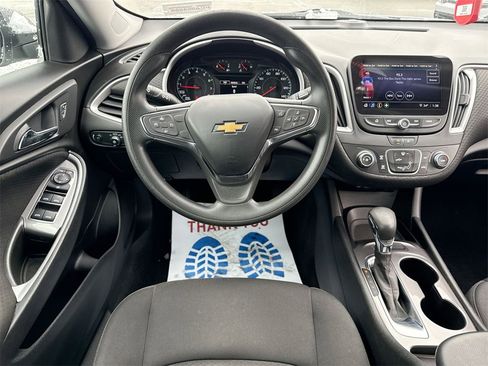 Used 2021 Chevrolet Malibu LS image 14
