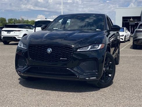Used 2025 Jaguar F-PACE R-Dynamic S image 3