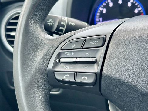 Used 2021 Hyundai Kona SE FWD image 24