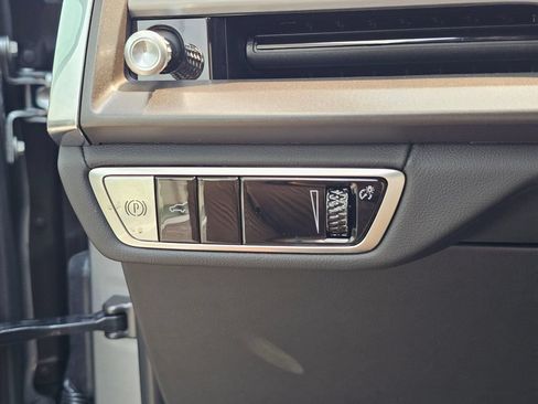 New 2027 Cadillac Vistiq Sport AWD/4WD image 26