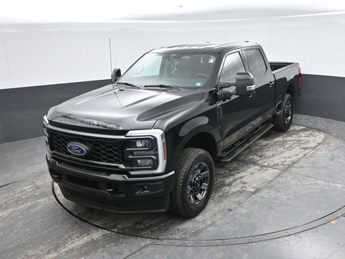 Used 2024 Ford F250 Lariat w/ Sport Appearance Package image 14
