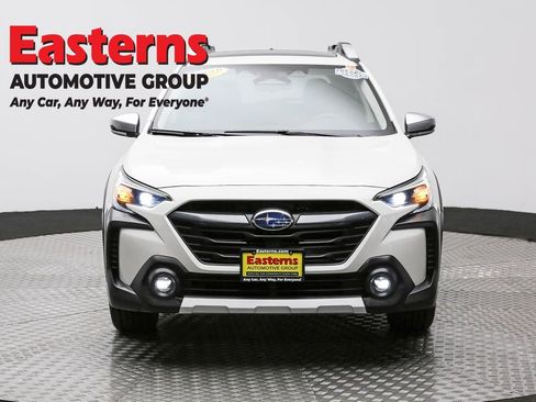 Used 2023 Subaru Outback Touring XT AWD/4WD image 2