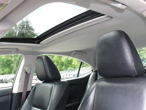 Used 2013 Lexus ES 350 w/ Luxury Pkg FWD image 18