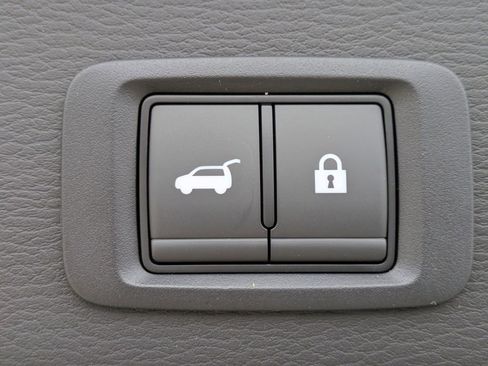 New 2026 Mitsubishi Outlander SE image 13