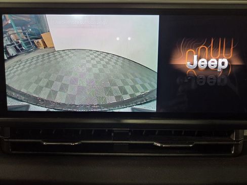 Certified 2025 Jeep Wrangler Sahara image 14