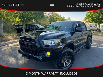 Used 2017 Toyota Tacoma TRD Sport w/ Tow Package (A/T)