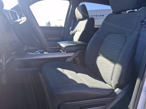 New 2026 RAM 1500 Express AWD/4WD image 10