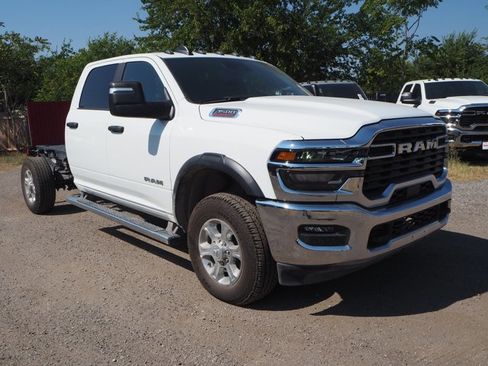 New 2026 RAM 3500 Big Horn image 4