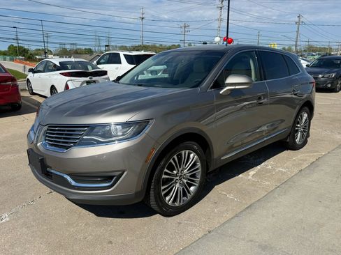 Used 2016 Lincoln MKX Reserve w/ Climate Package AWD/4WD image 6