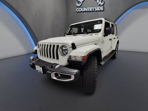 Used 2020 Jeep Wrangler Unlimited Sahara AWD/4WD image 8