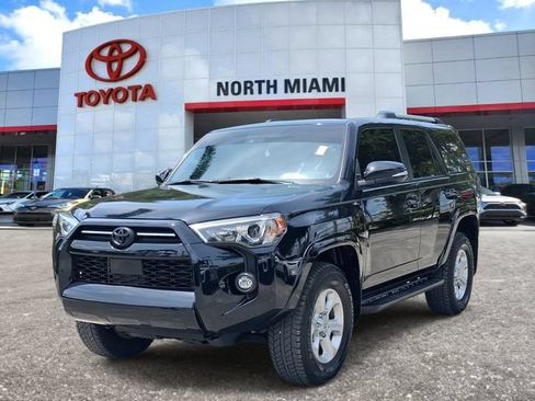 Used 2024 Toyota 4Runner SR5 Premium w/ Moonroof Package AWD/4WD image 2