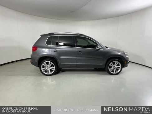Used 2012 Volkswagen Tiguan S AWD/4WD image 5