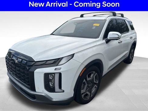Used 2023 Hyundai Palisade SEL w/ Premium Package FWD image 1