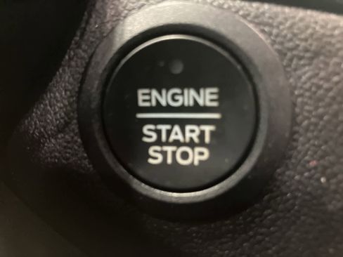 Certified 2021 Ford Escape SEL w/ SEL Stealth AWD Package image 19