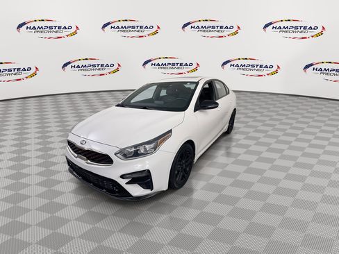 Used 2021 Kia Forte GT-Line w/ GT-Line Premium Package image 4