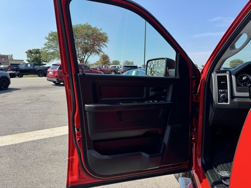 Used 2019 RAM 1500 Tradesman AWD/4WD image 14