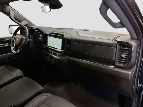 Used 2025 Chevrolet Silverado 1500 LT AWD/4WD image 29