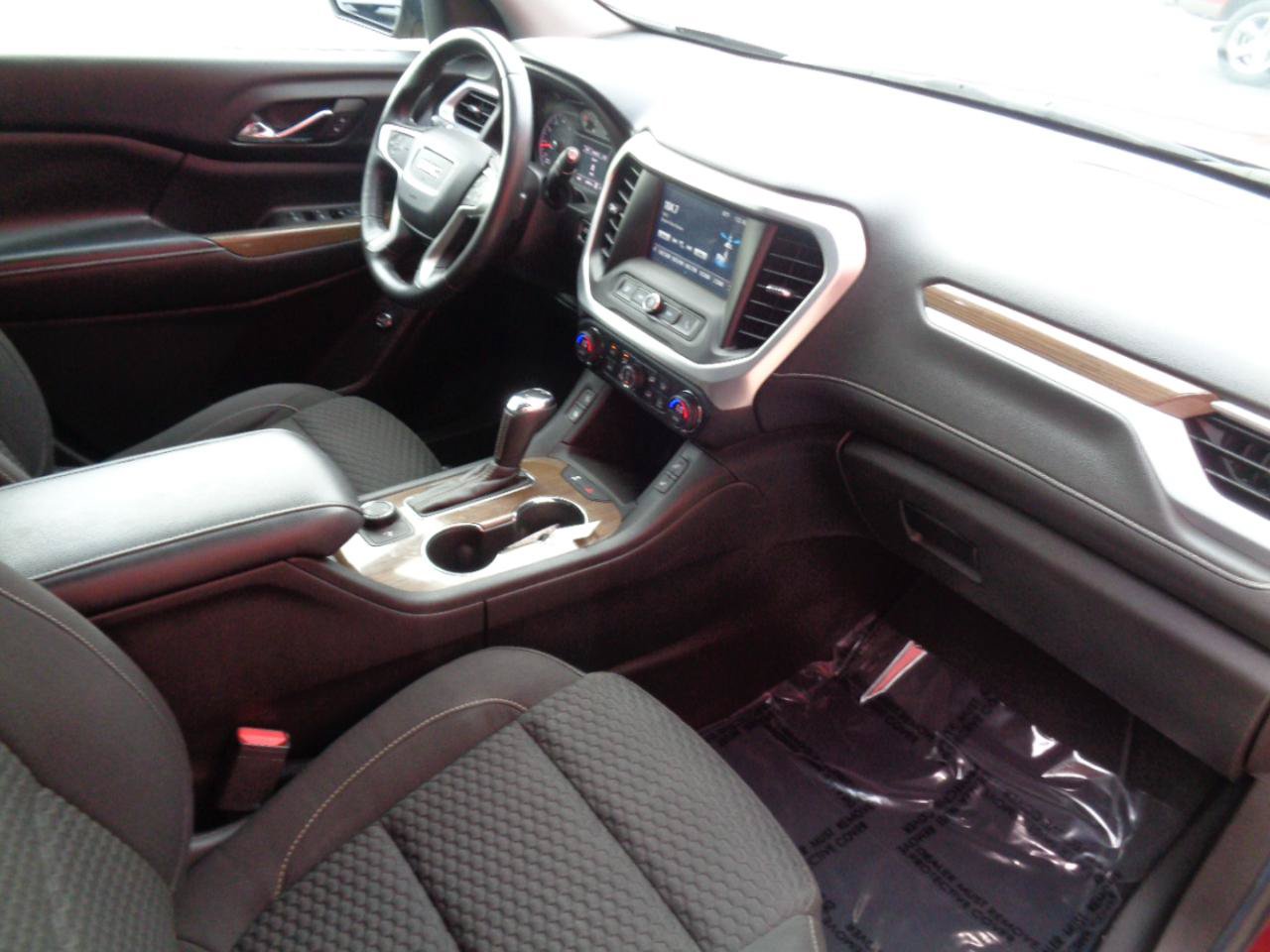Used 2017 GMC Acadia SLE w/ Driver Alert Package I AWD/4WD image 13