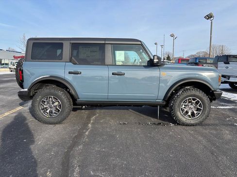 New 2025 Ford Bronco Badlands image 8
