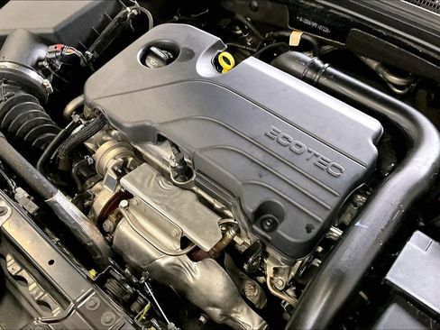 Used 2024 Chevrolet Malibu LT FWD image 29