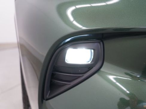 Used 2023 Toyota Highlander XLE image 99