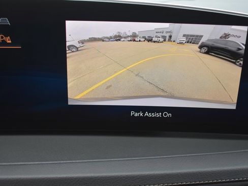 Used 2024 Cadillac XT4 Premium Luxury image 27