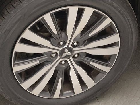 Used 2019 Mitsubishi Outlander SE FWD image 31
