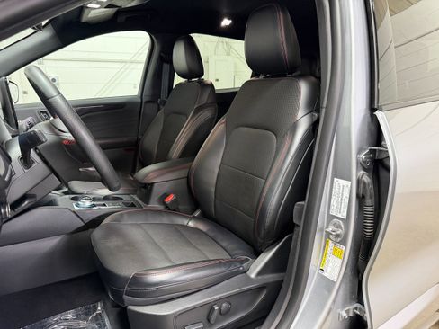 Certified 2023 Ford Escape ST-Line w/ Tech Pack #1 image 9