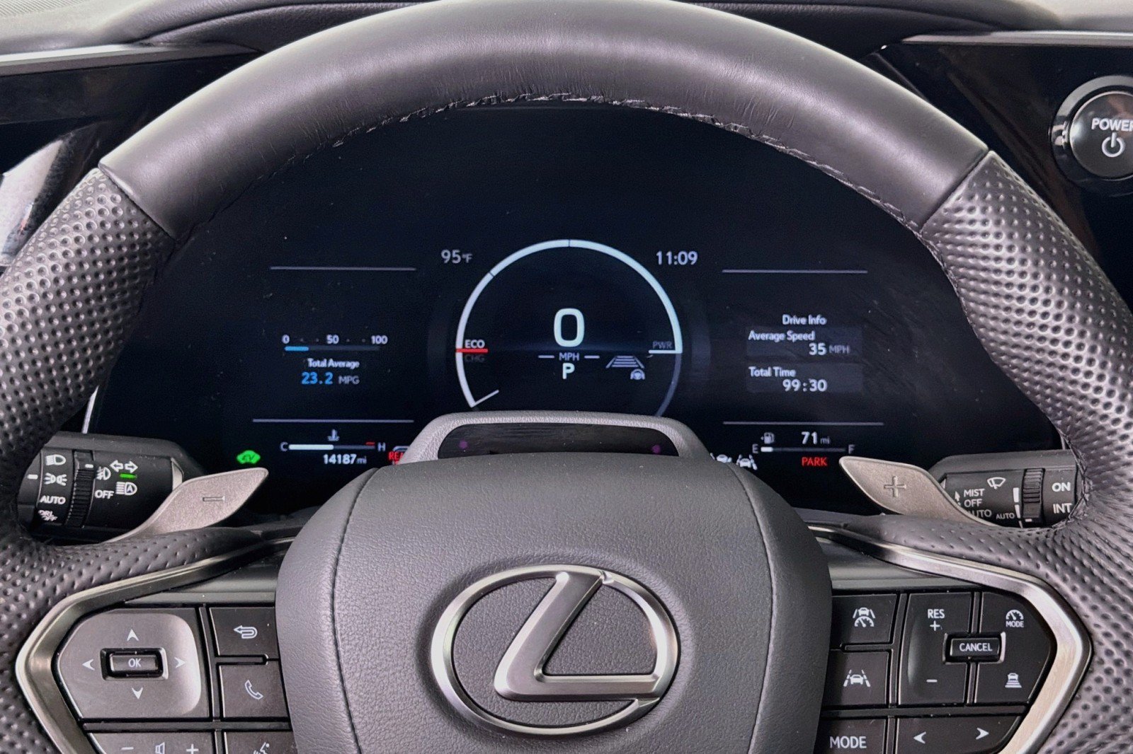 Used 2026 Lexus TX 500h AWD w/ Technology Package image 19