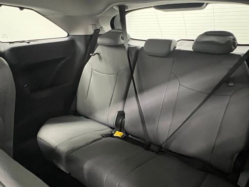 Used 2026 Toyota Sienna XLE FWD image 13