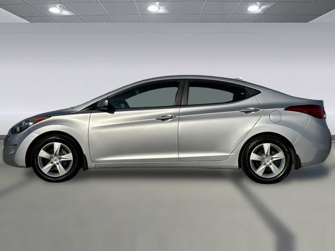 Used 2012 Hyundai Elantra GLS w/ Preferred Pkg 3 image 2
