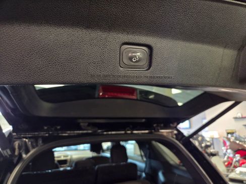 Used 2018 Ford Explorer XLT w/ Equipment Group 201A image 54