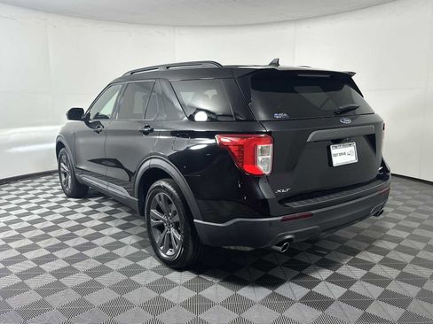 Used 2022 Ford Explorer XLT w/ Equipment Group 202A AWD/4WD image 5