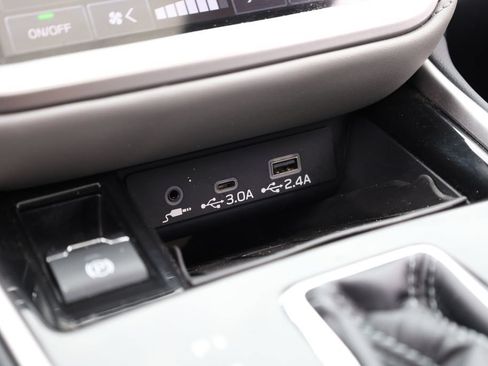 Certified 2024 Subaru Outback Limited AWD/4WD image 14