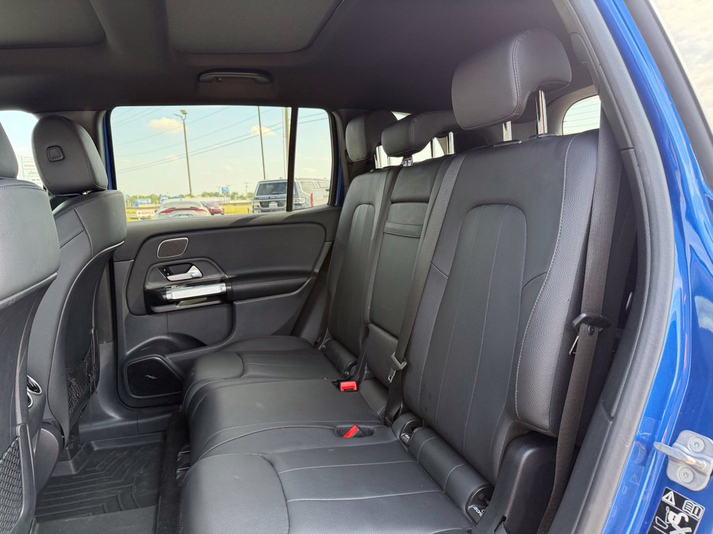Used 2024 Mercedes-Benz GLB 250 4MATIC image 31