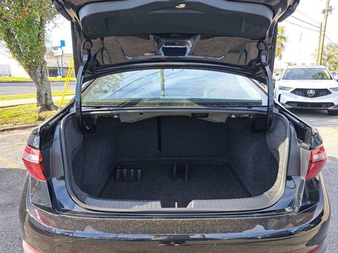 Used 2023 Volkswagen Jetta SE w/ Panoramic Sunroof Package image 27