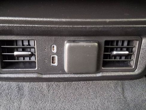 Used 2023 Chevrolet Silverado 1500 LT AWD/4WD image 12